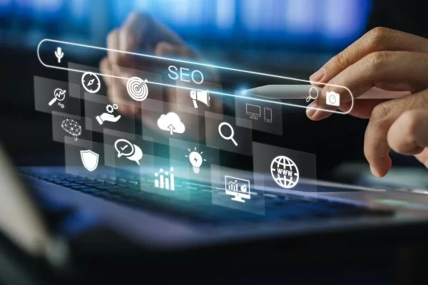 person-manage-search-engine-optimization-seo-digital-marketing-with-social-media-content