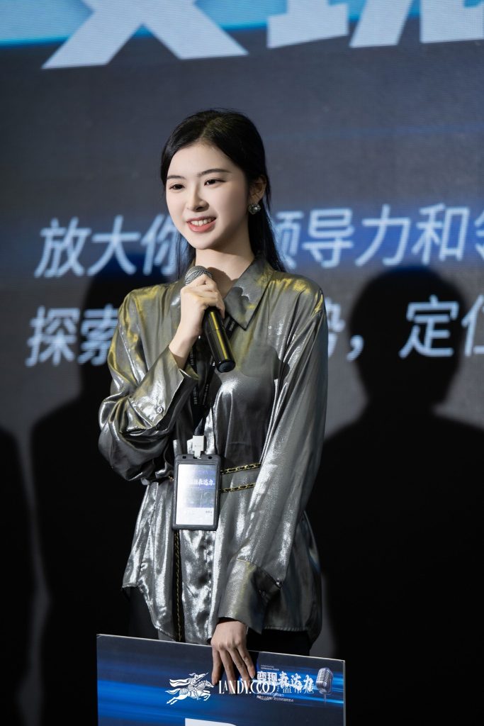 一場讓我找回了繼續往前的動力的課程，藍蒂蔻Gina如何震撼我的靈魂與商業思維？戰國策集團