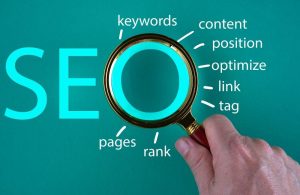 AEO vs SEO：你的企業網站還在寫給Google看嗎？現在該寫給AI聽！戰國策集團