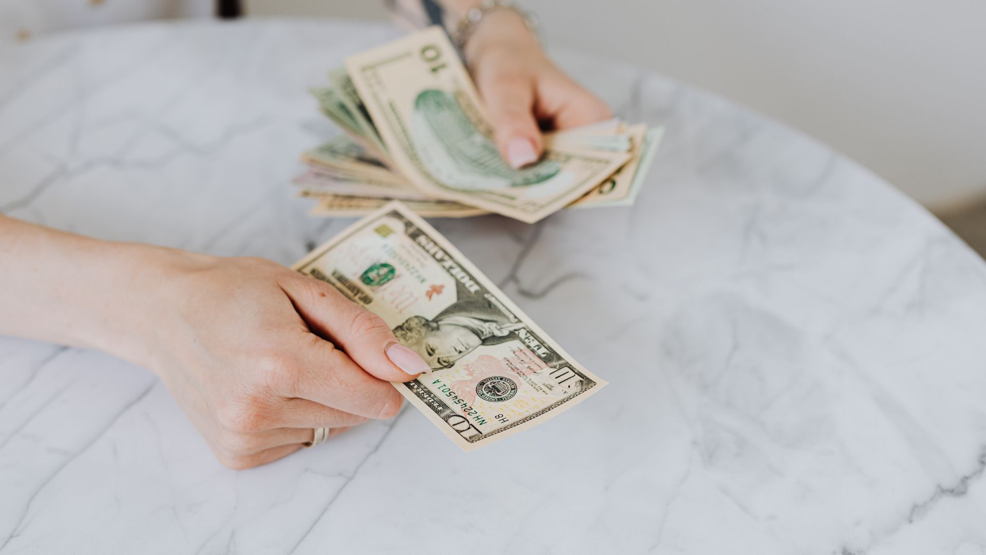 Studio establishment cost費用全解析