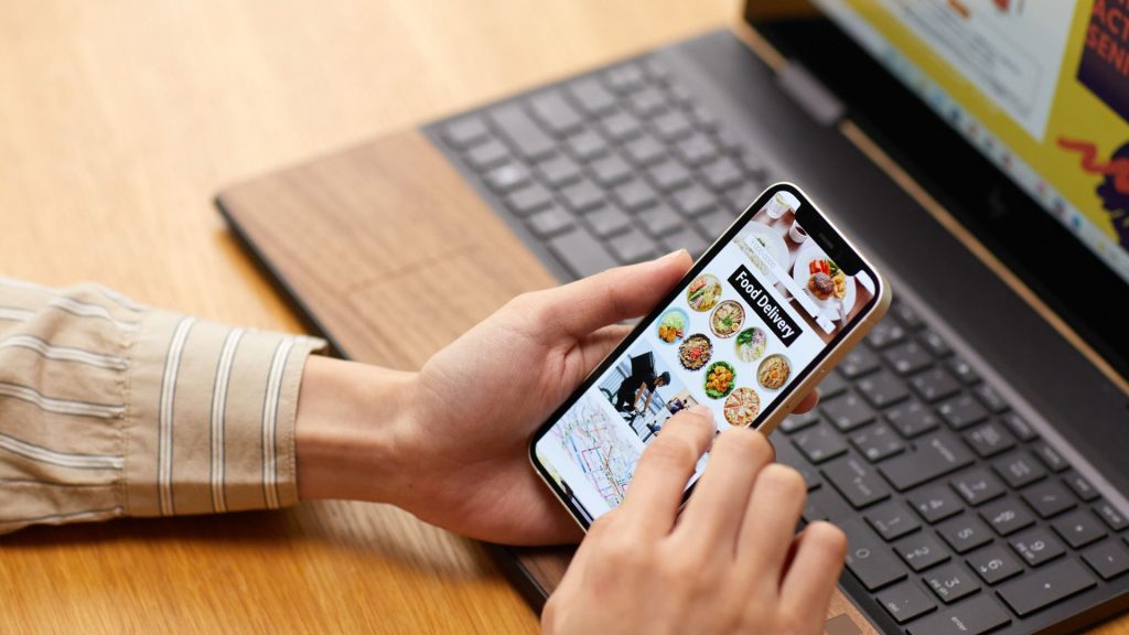 Online marketing for food delivery platforms外送平台網路行銷