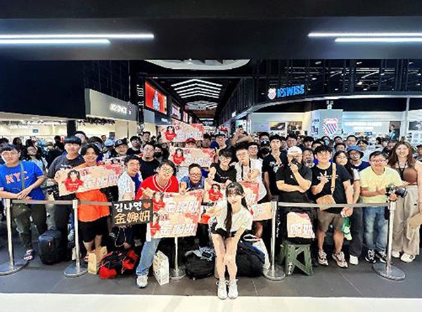 戰國策啦啦隊活動代言/一日店長服務戰國策集團