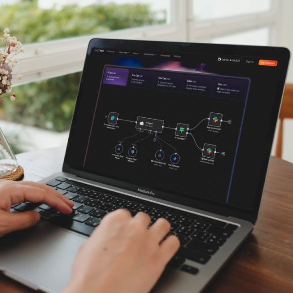 【一鍵安裝n8n】圖文教學：新手也能輕鬆上手的自動化工作流程神器戰國策集團