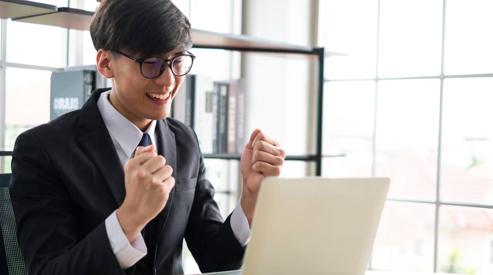 公司登記流程完整教學：線上與臨櫃辦理差在哪？戰國策集團