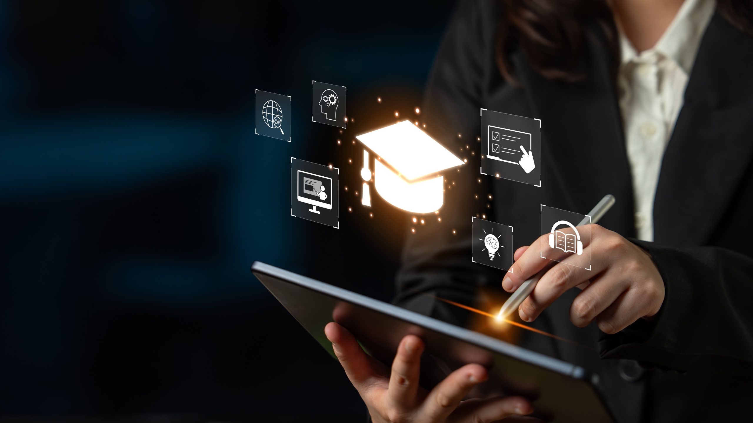 戰國策解析線上課程平台的隱形成本