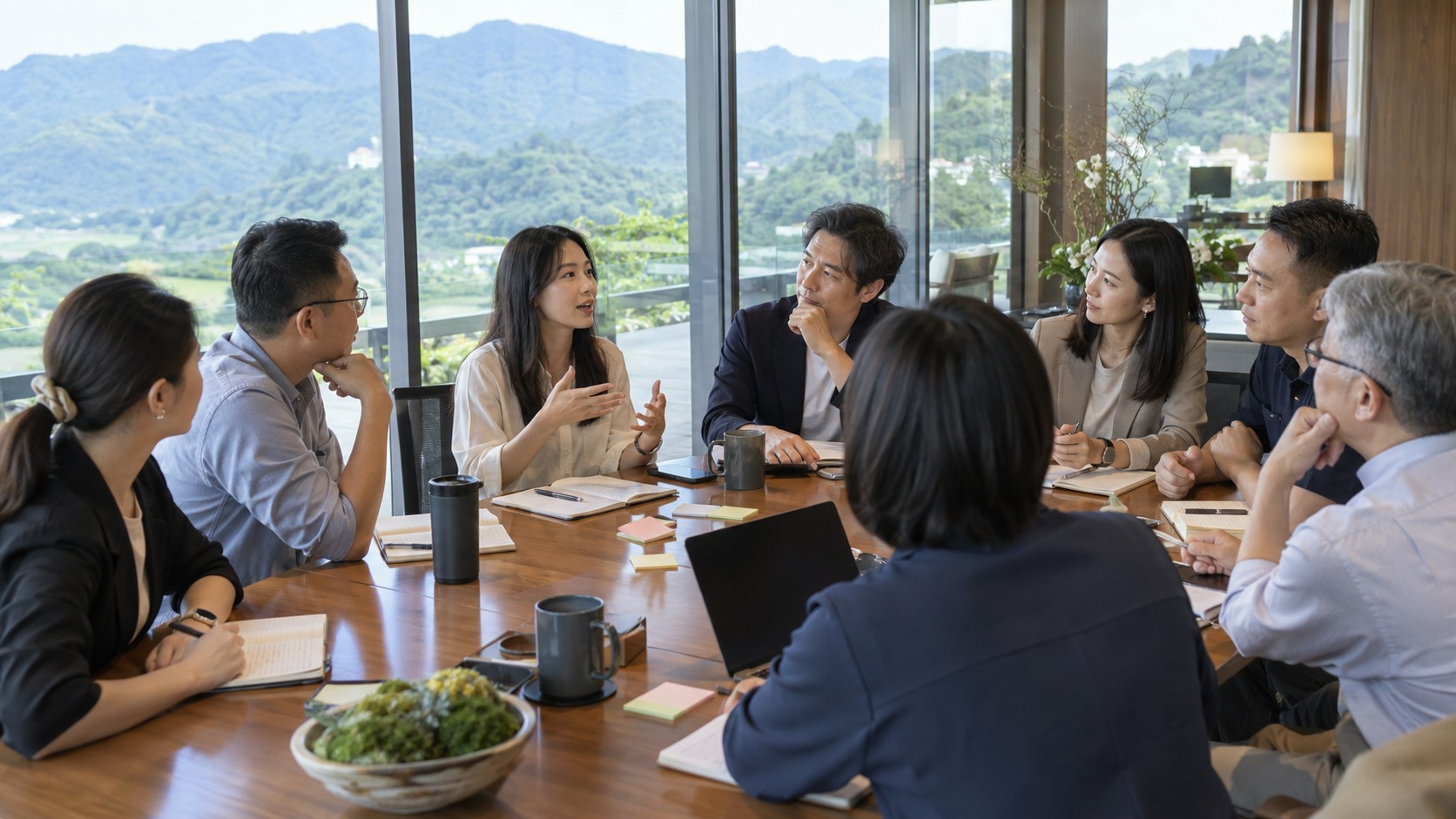 企業共識營現場：主管與跨部門同仁圍桌對齊公司策略與目標